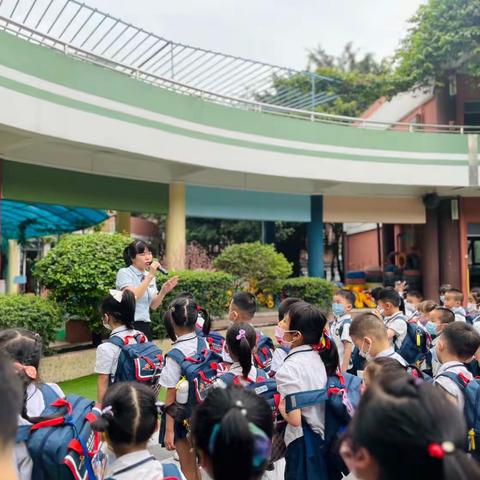 “新起点，新方向，让我们在阳光下成长”大盛幼儿园大班级参观新港小学活动