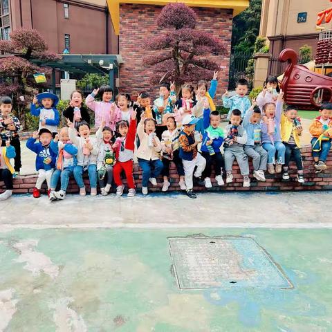 观山湖区第四十一幼儿园🎈小三班👫快乐的一周学习游戏篇❤️宝贝热线☎️--0851—82216170