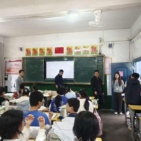 【大抓基层年 府中在行动】利钝器及仪容仪表检查