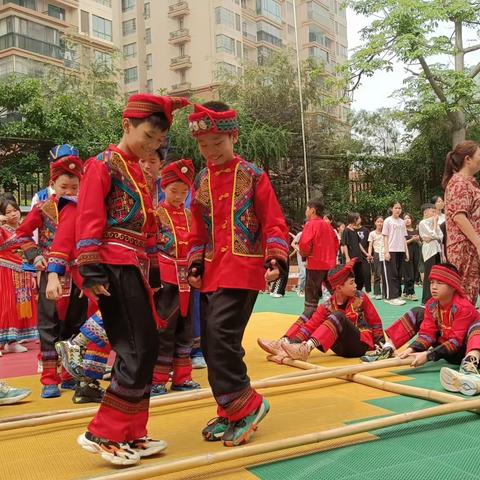 “壮美广西，多彩三月三”龙湖学校三月三活动