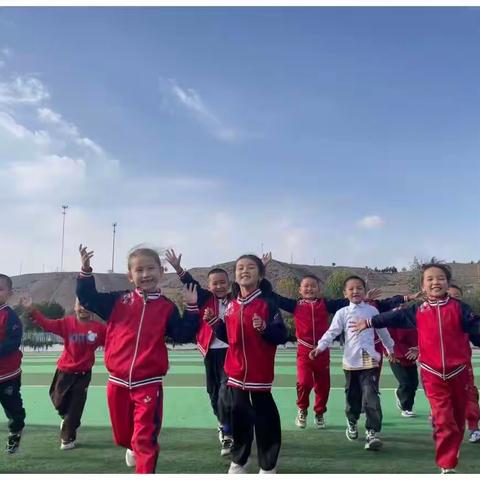 【梦与希望、携手起航！】———加哈中心小学一年级新生入学                                    适应篇