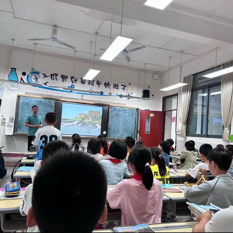 同课中碰撞    异构中精彩——铜梁区2023年小学科学组第九次跟岗研修活动