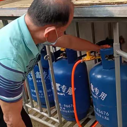 东山镇敬老院开展消防安全隐患排查