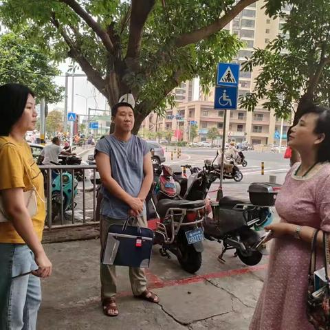 小区党员化身党建指导员，推动小区治理和物业服务提质增效