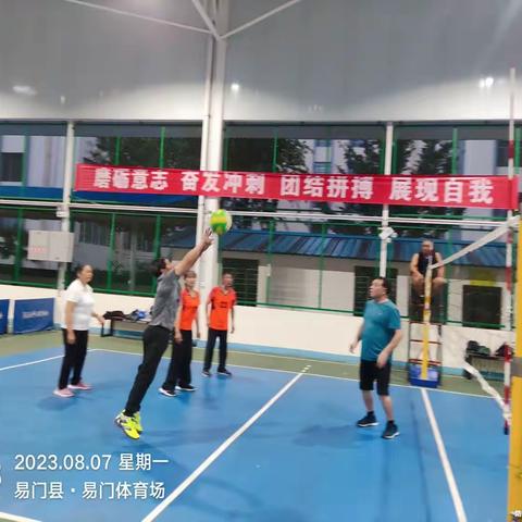 为你喝彩 为我加油