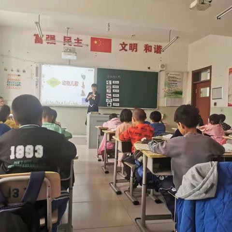 凝而聚力 研而致远——突泉县溪柳中心小学语文学科集体备课活动