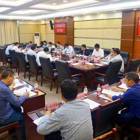 交建集团总经理杨勋莅临宣汉项目指导工作