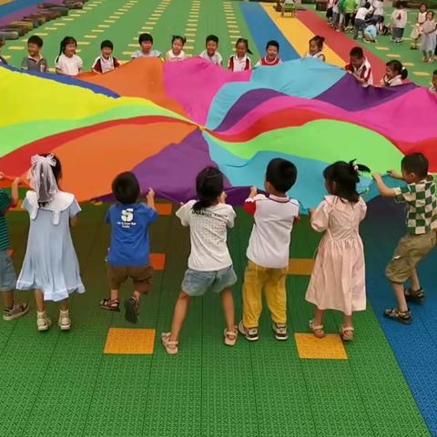 太子庙公办幼儿园大三班第19周幼儿日常