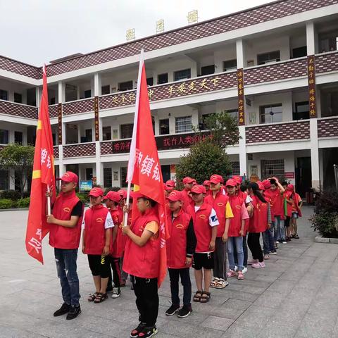 点燃志愿微光 赓续雷锋精神—银瓷完小开展学雷锋志愿服务活动