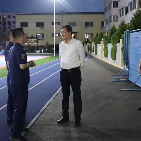 市委副书记李雄斌突击检查榆阳大队“中国—中亚峰会”期间执勤备战情况