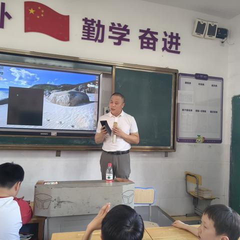 认识青春期的自己--309班的特别班会课之二