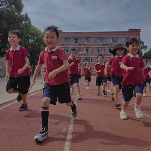 🎈🎈“幼小协同、科学衔接”🎈🎈  快乐起跑线幼儿园参观小学活动