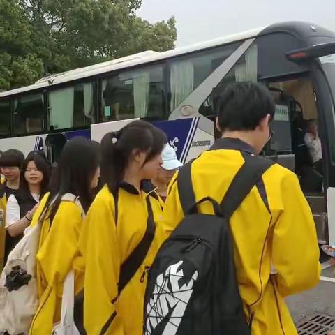 “传承雷锋精神，启航科技梦想”——高一79班研学之旅