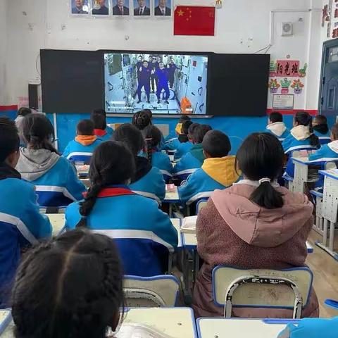 吉尕小学开展中国航天日主题活动