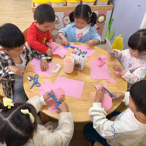 “区”角探索，“域”见未来——西湖滟澜幼儿园小二班区角活动🎈