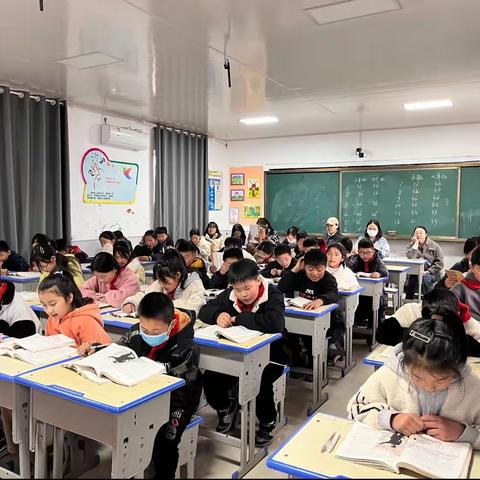 深耕细研踏歌行，共谱教研新篇章——江左镇中心小学语文教研活动（七）