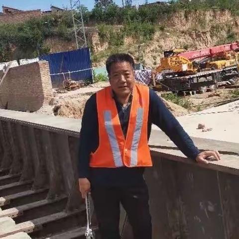 扎根现场保安全，敬业奉献勇担当