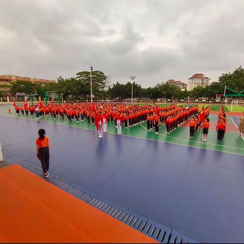 学习二十大•争做好队员——开发区中心小学二年级第三批少先队入队仪式