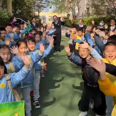 参观小学初体验 幼小衔接促成长