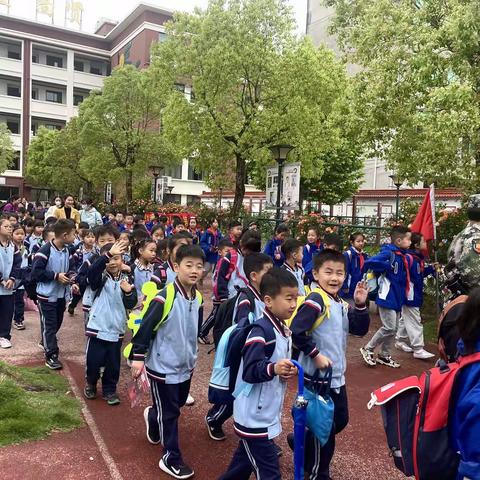 重走红军路———溪岸小学一（三）班春季研学活动