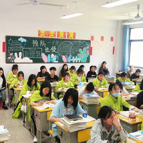 交流学习共成长——2023年春示范课与新教师上岗课