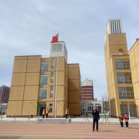 升旗仪式Ⅰ“五一”国际劳动节，向所有劳动者致敬！