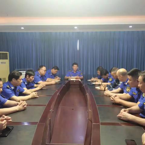 直属一大队召开党风廉政建设学习会