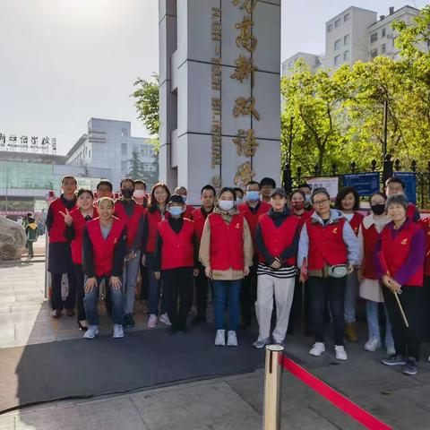 三年级二班家长执勤侧记（三）