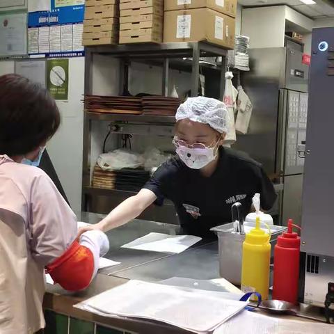 食品安全 常抓不懈--幸福社区开展食品安全检查