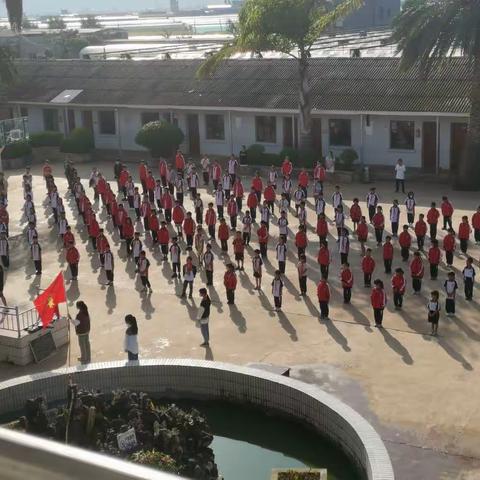 红河好少年 永远跟党走 童心筑梦，共创未来——蒙自市草坝镇搬迁小学“庆六·一    颂祖国  ”