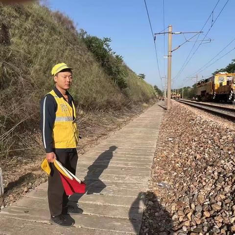 侯月换枕风采——铸牢安全底线