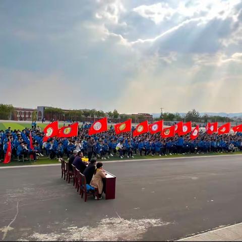 【皇台底中学团委】“诗意中国 大美中华”——迎“五四”文艺展演