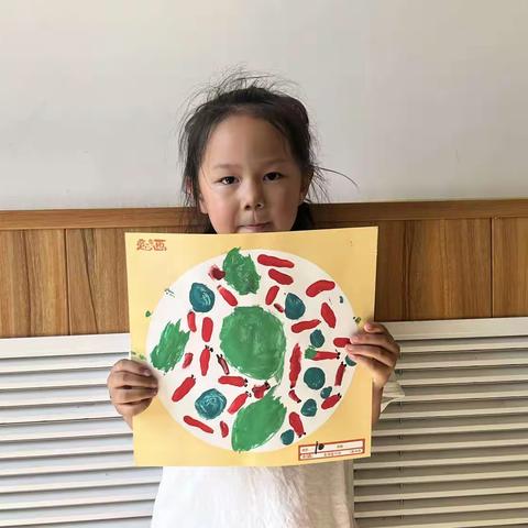 瑞绣幼儿园中一班童心童画作品展