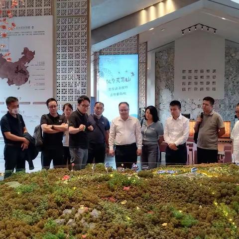 美兰区政府赴昆明考察拜访汉华文旅控股有限公司