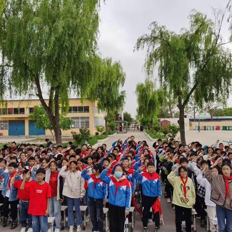 挥着翅膀的女孩的美篇