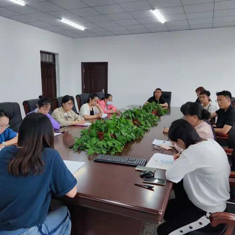 奋进新征程，志做大先生——上南中学班主任经验交流会