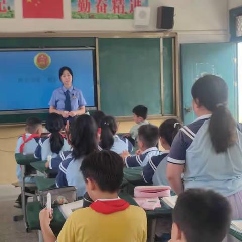 携手关爱 检护明天——茅家岭畴口小学法治进校园活动