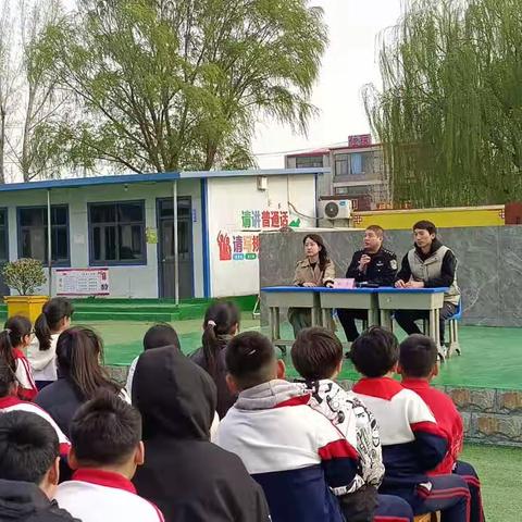 法润校园   护航成长——中马头小学开展法治副校长进校园活动