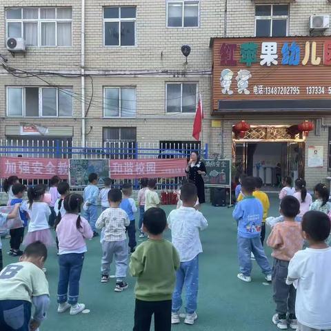 红苹果幼儿园2023年秋季消防演练