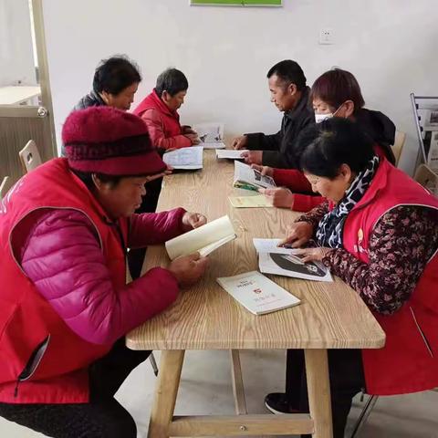 东阿镇太平开展巜全民读书日》活动（副本）（副本）