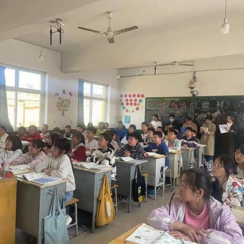 教研引领，齐心前行——油坊校区数学工作室磨课活动