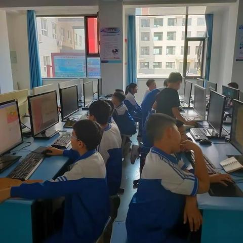 【育才小学】图形化编程社团第十周掠影