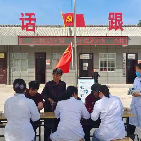 “用心关爱老人   贴心为您服务”文明实践站活动