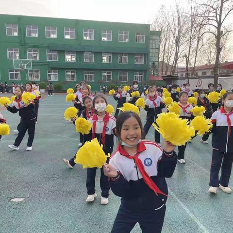 关爱学生幸福成长——带你走进邯郸冀南新区铁路小学《啦啦操社团》