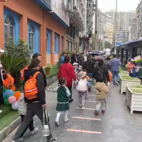 【春日“趣”味美好“餐”食】———清华童心幼稚园大三班春游活动