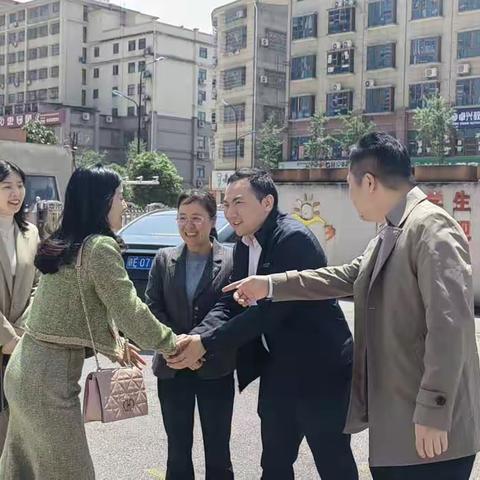 调研明方向 检查促提升——记上饶市共青团领导一行调研指导万年一小少先队工作