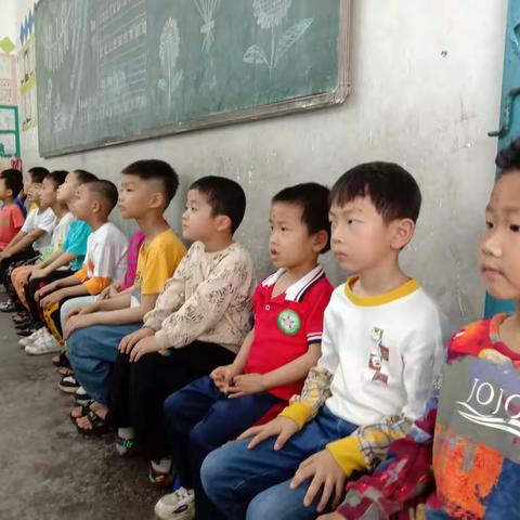 “五探小学，礼遇成长”——高埔镇中心幼儿园幼小衔接系列活动二