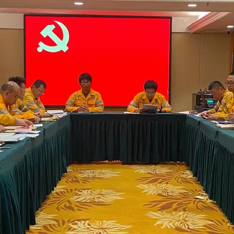 换轨一车间机械工队党支部预备党员转正大会