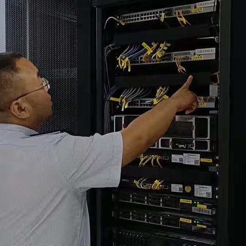 双鹤湖收费站积极开展雨后隐患大排查确保安全度汛