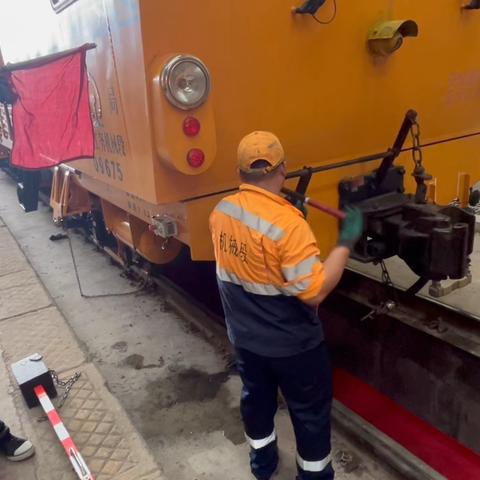 维修二车间道岔三工队7月份每月一练与每周一学